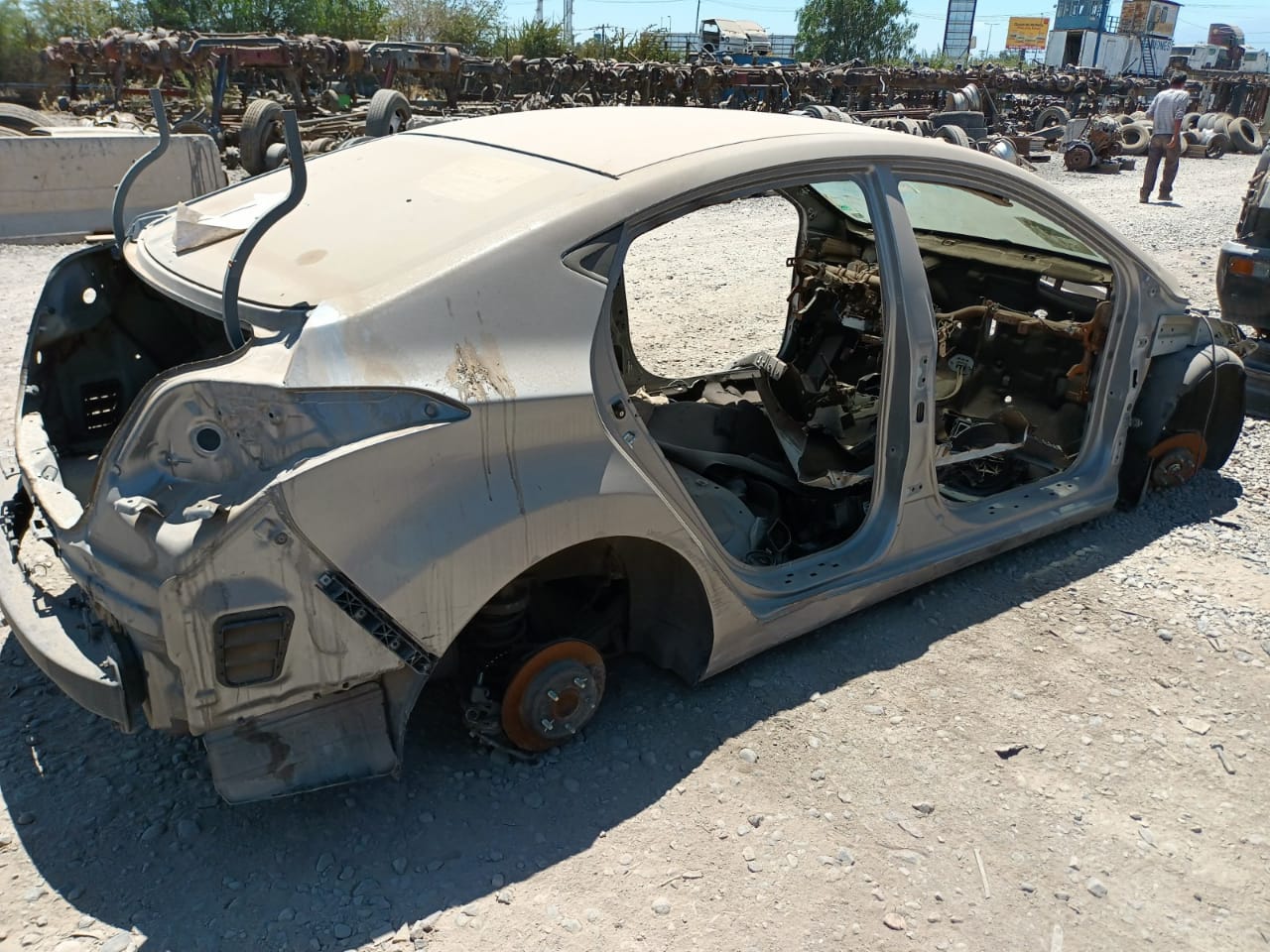  Hyundai ELANTRA 2011    EN DESARME